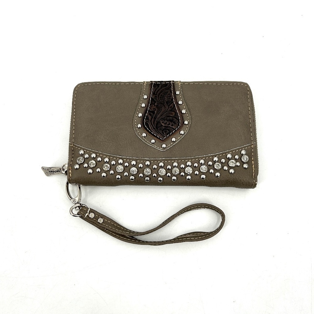 NWOT TRINITY RANCH Toupe Brown Bling Boho Tooled Faux Leather Wallet Clutch